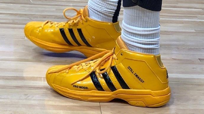 向前交给内 向前交给内